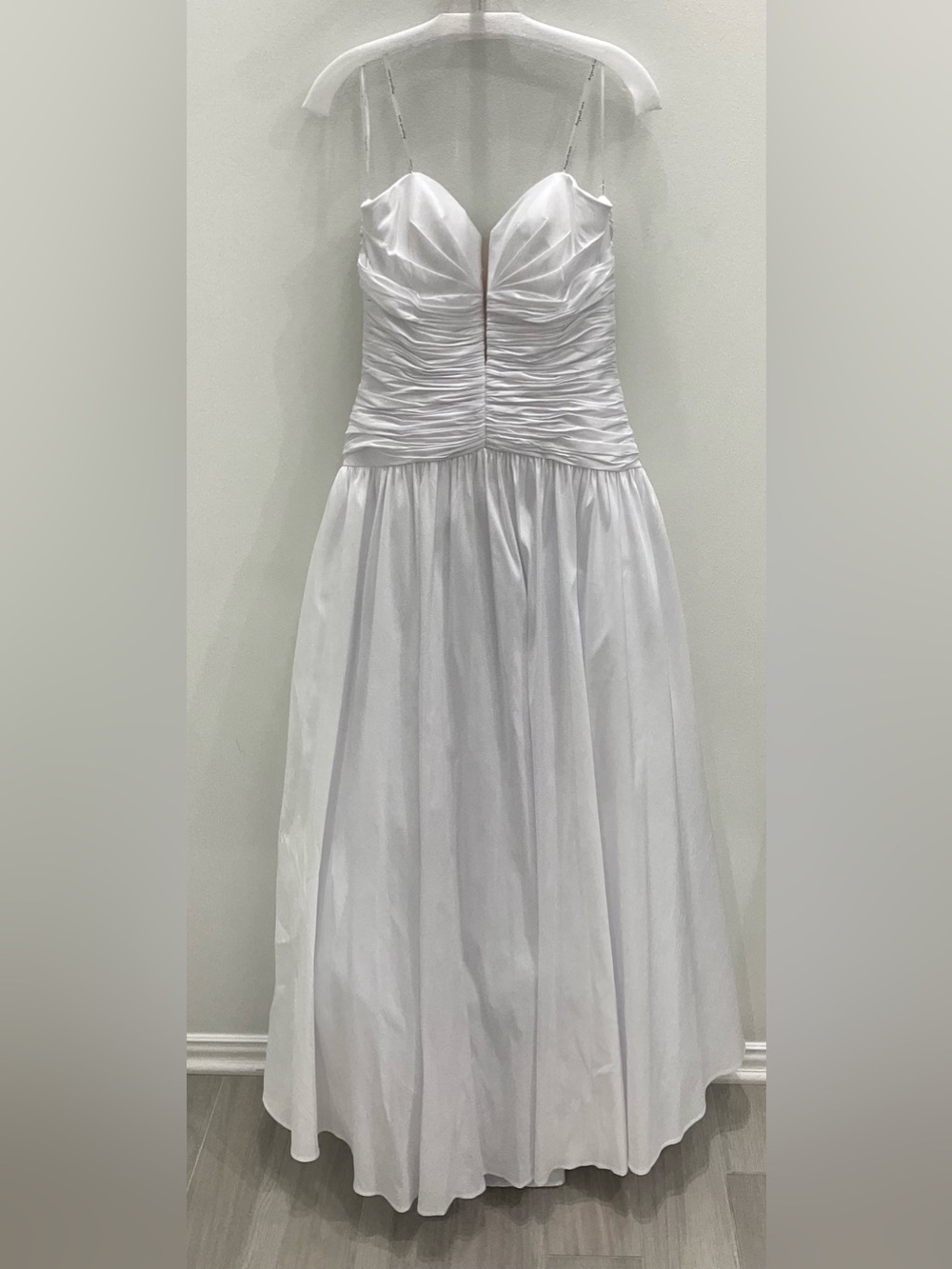🤍 Ava Presley White Taffeta Ruched Gown Sz 8!